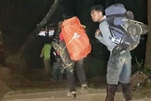 Pendaki Ciremai yang sudah diievakuasi dari puncak ciremai.